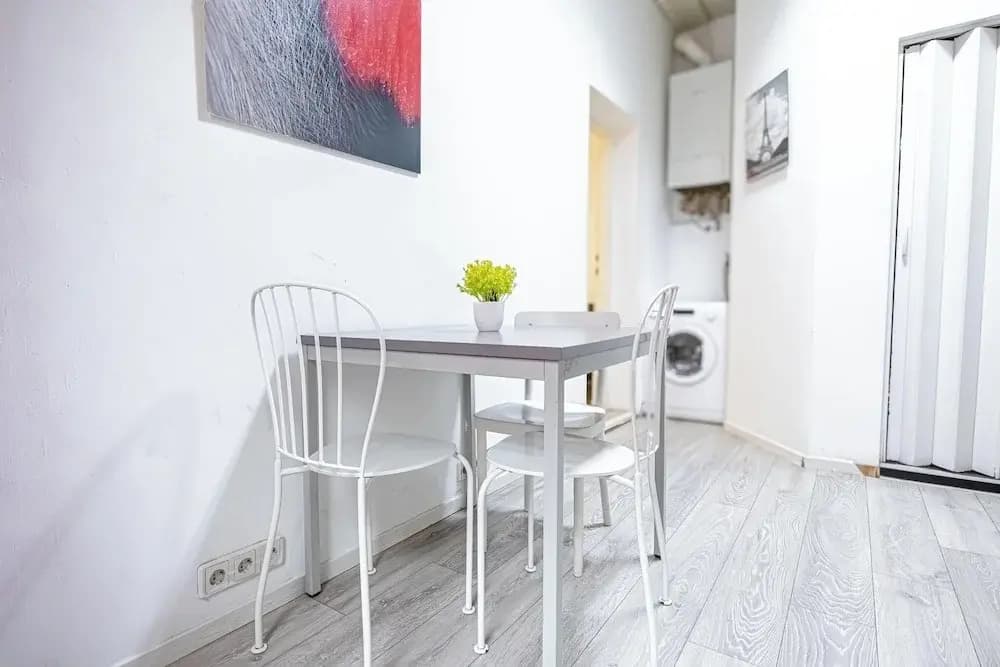 Spacious 1BR Apartment Long Stay - photo 4