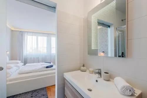 Royal Danube Apartments - photo 22