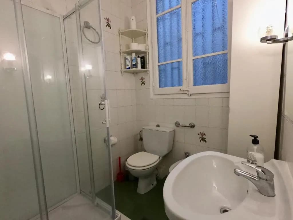 Grand Central Apartment - photo 7