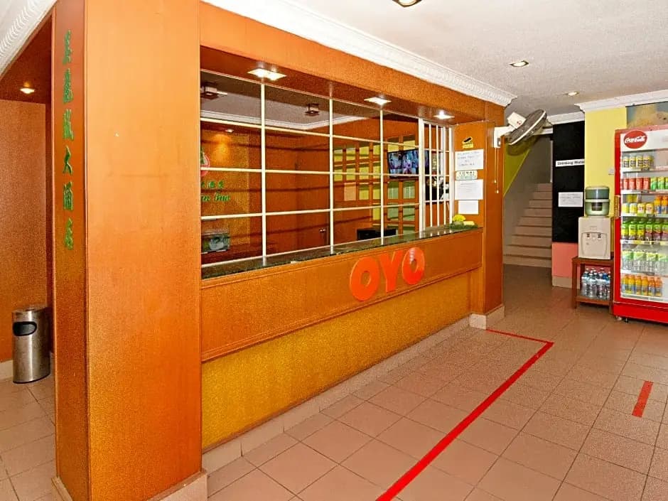 OYO 90052 Mandarin Inn - photo 11
