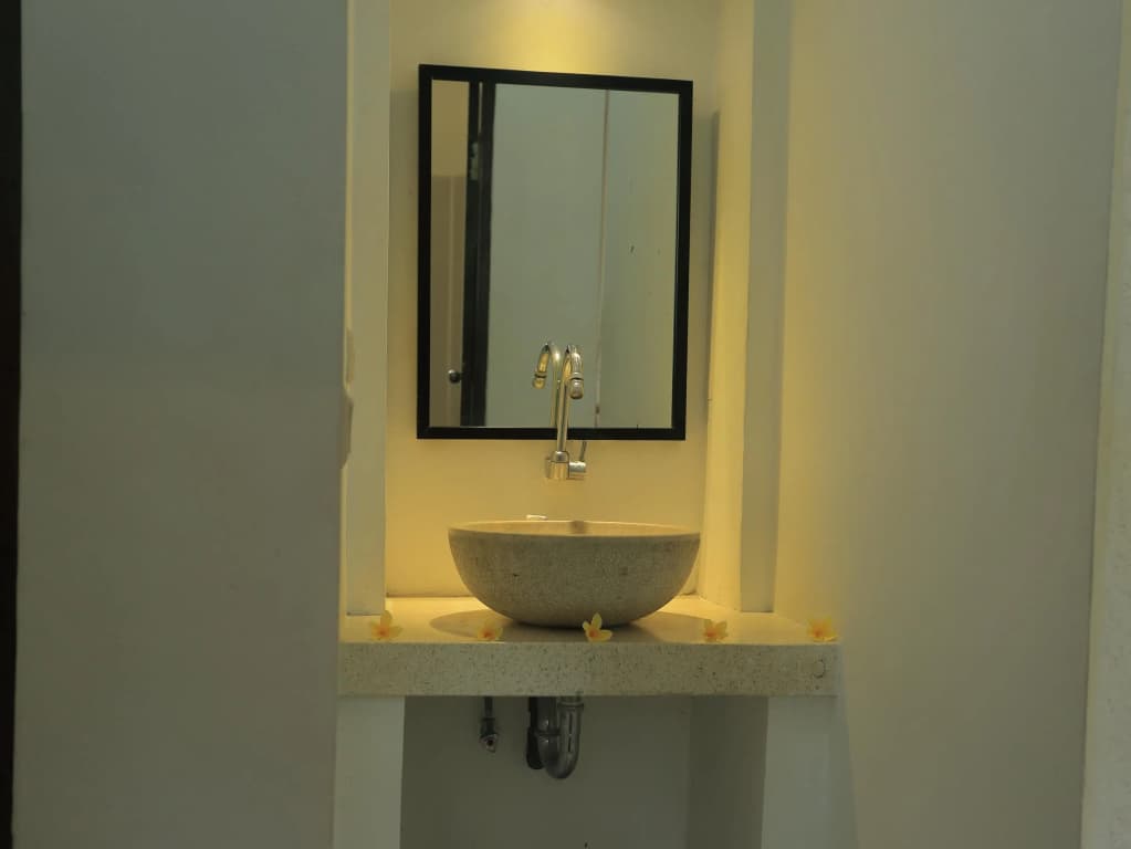 Suastika Bed and Breakfast - photo 8