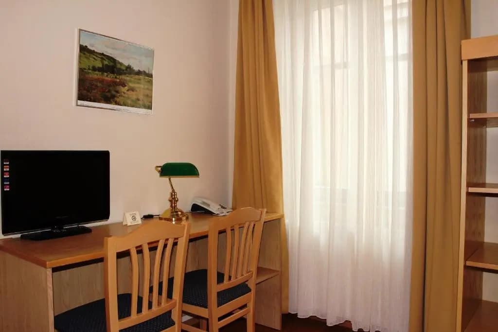 Hotel Graf Stadion - photo 7