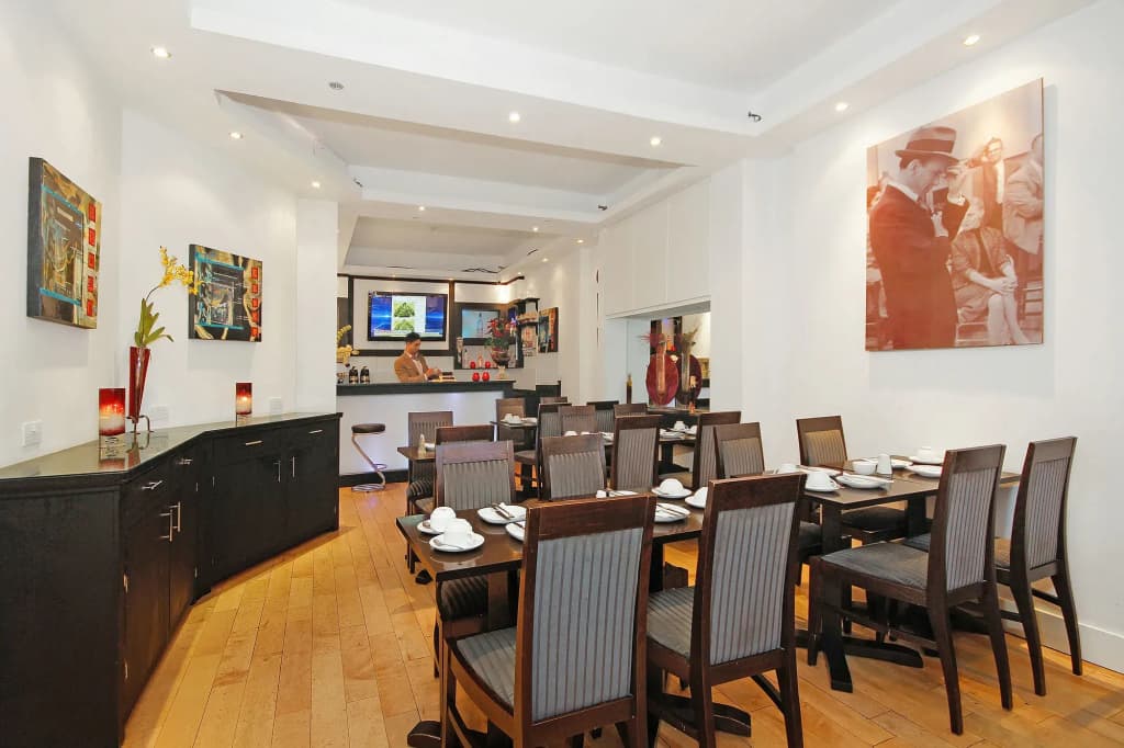 Kingsway Park Hotel at Park Avenue - photo 12
