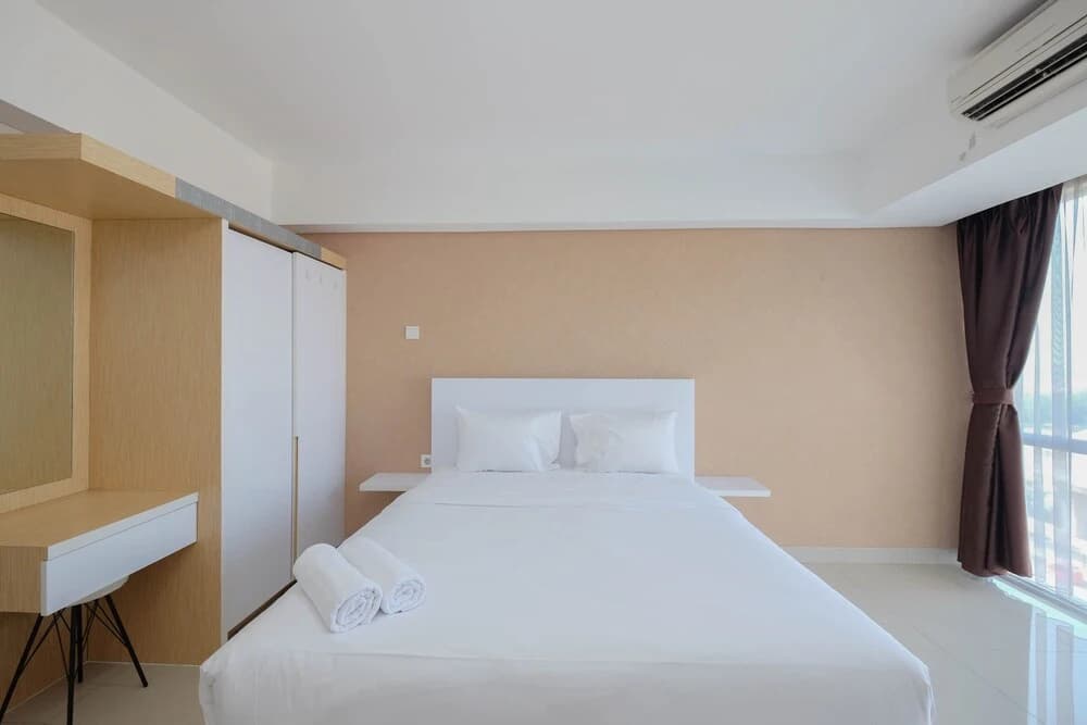 Strategic Location With New Furnished At Studio H Residence Apartment - photo 3