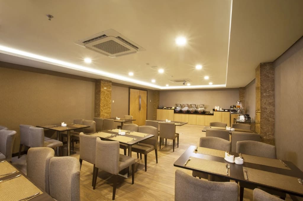 Verse Lite Hotel Gajah Mada - photo 16