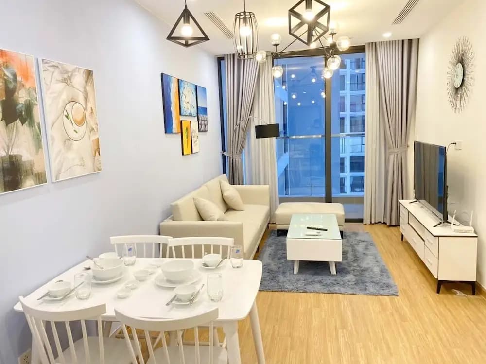 Bayhomes Skylake Serviced Apartment - photo 3