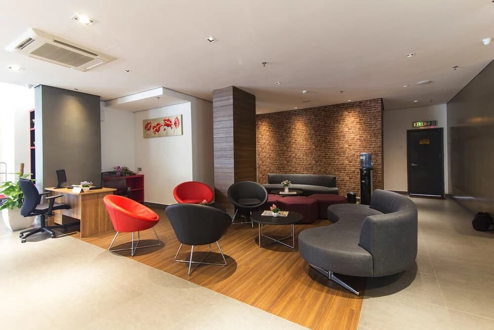 OYO 306 Tune Hotel - photo 9