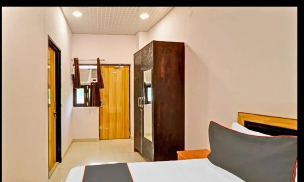 Qotel Hotel Peeragarhi - photo 5