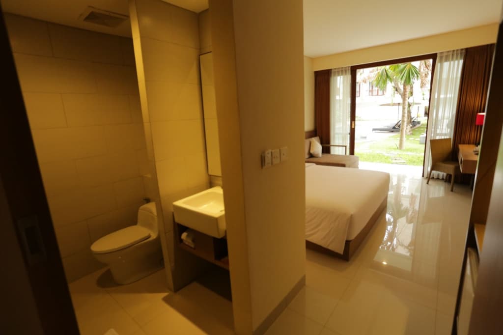 Grand La Walon Hotel - photo 10
