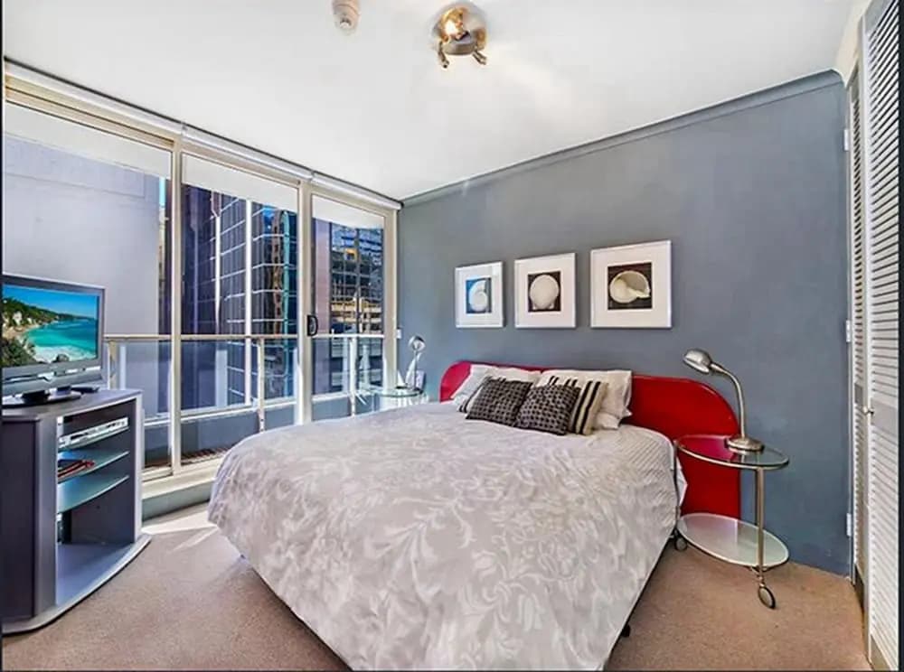 Sydney CBD 2 Bedroom Apartment with Balcony - photo 3