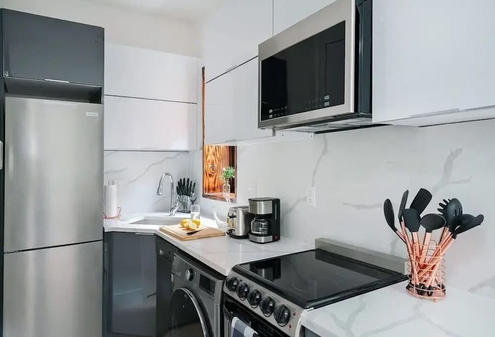 48 Midtown West Apt - photo 18