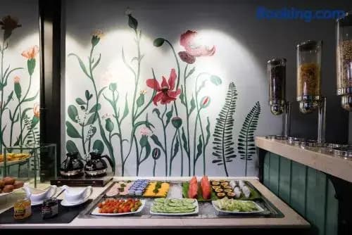 Hampton Hotel - photo 9