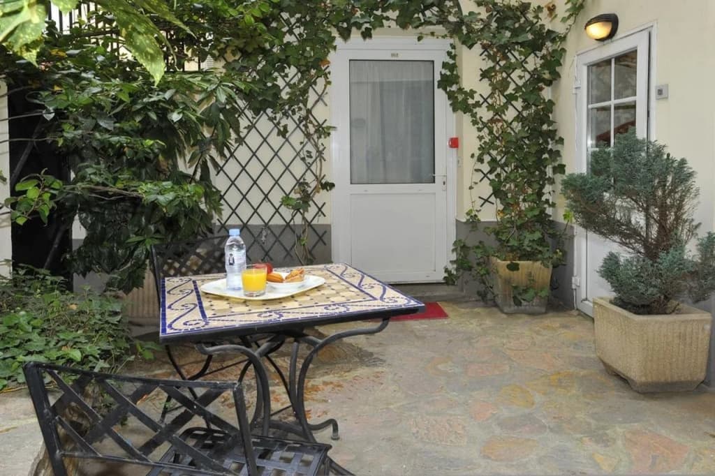 Hotel Carladez Cambronne - photo 15