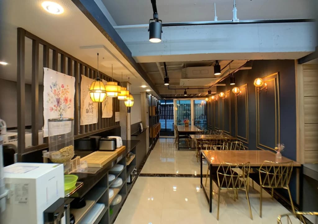 J-Honor Guesthouse - photo 7