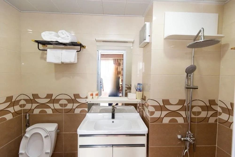Ha Long Pearl Apartment - photo 10