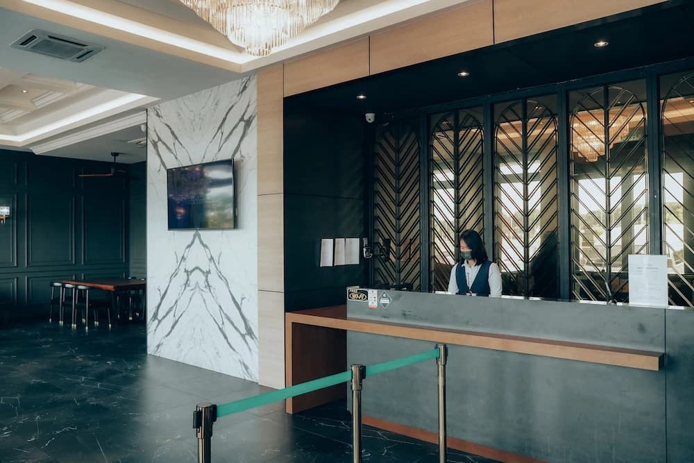 Amigo Hotel Bintulu - photo 24