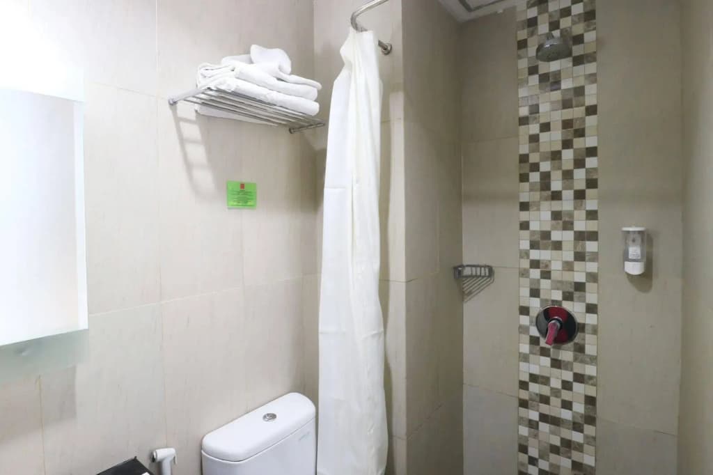 D'Hotel Jakarta - photo 10