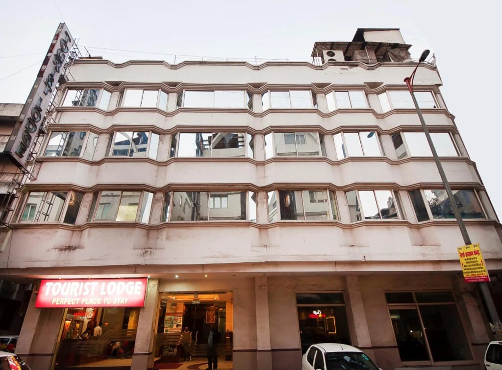 Hotel Tourist Lodge - photo 1