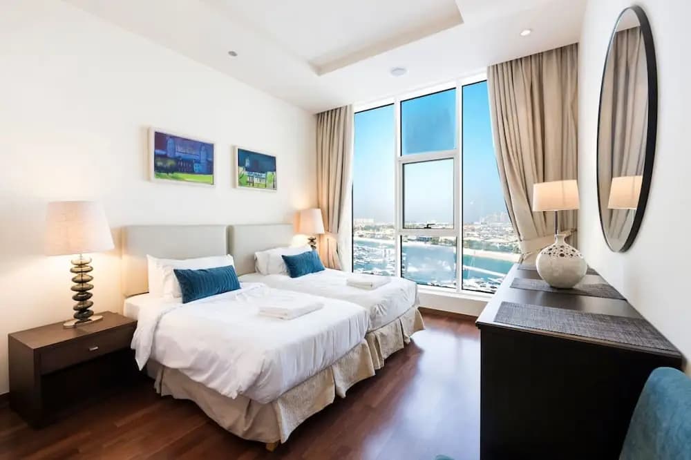 2 BD Tiara Palm Views Beach Pool Amazing Views - photo 4