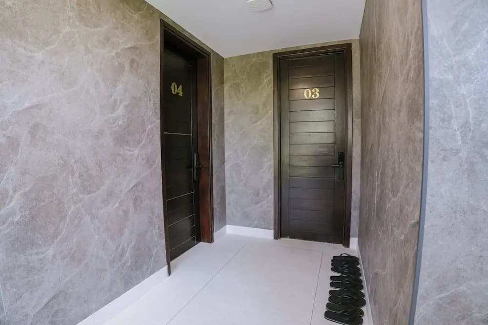 Gold Riverside Apartment & Villa - photo 11