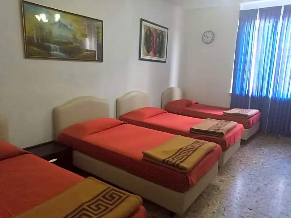 Hostelroma - photo 5