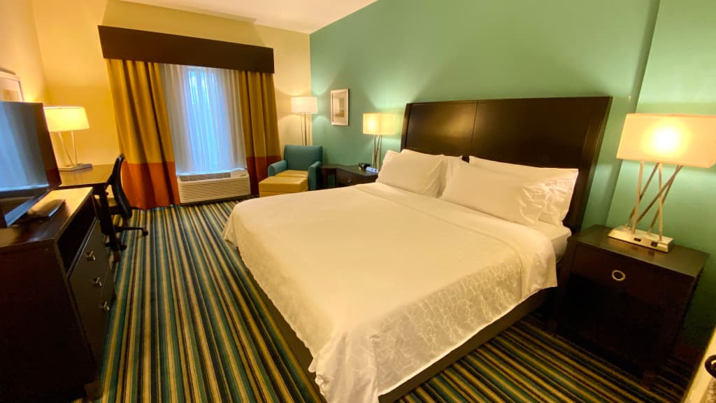 Holiday Inn Express & Suites Orlando East - UCF Area by IHG - photo 4