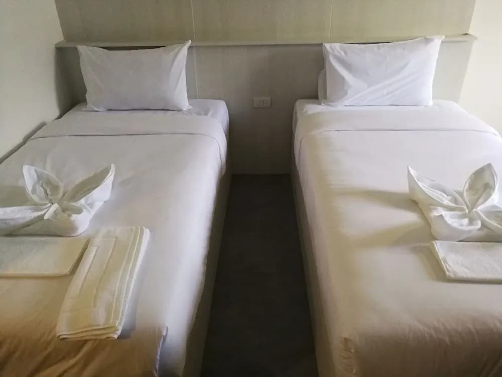 F Plus F Hotel - photo 3