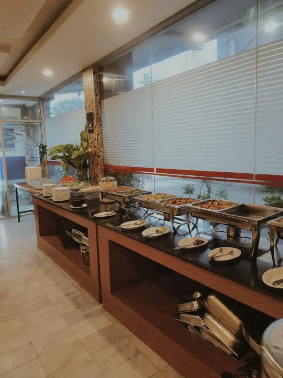Hotel Mustika Senen - photo 18