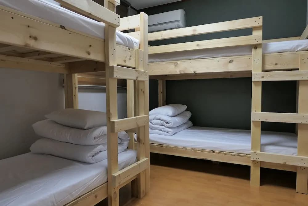 YOUNG STAY - Hostel - photo 29