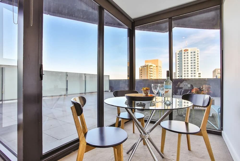 Urban Oasis - Designed Service Apartment - photo 15