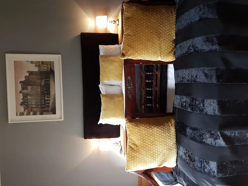Claremont Guesthouse - photo 3