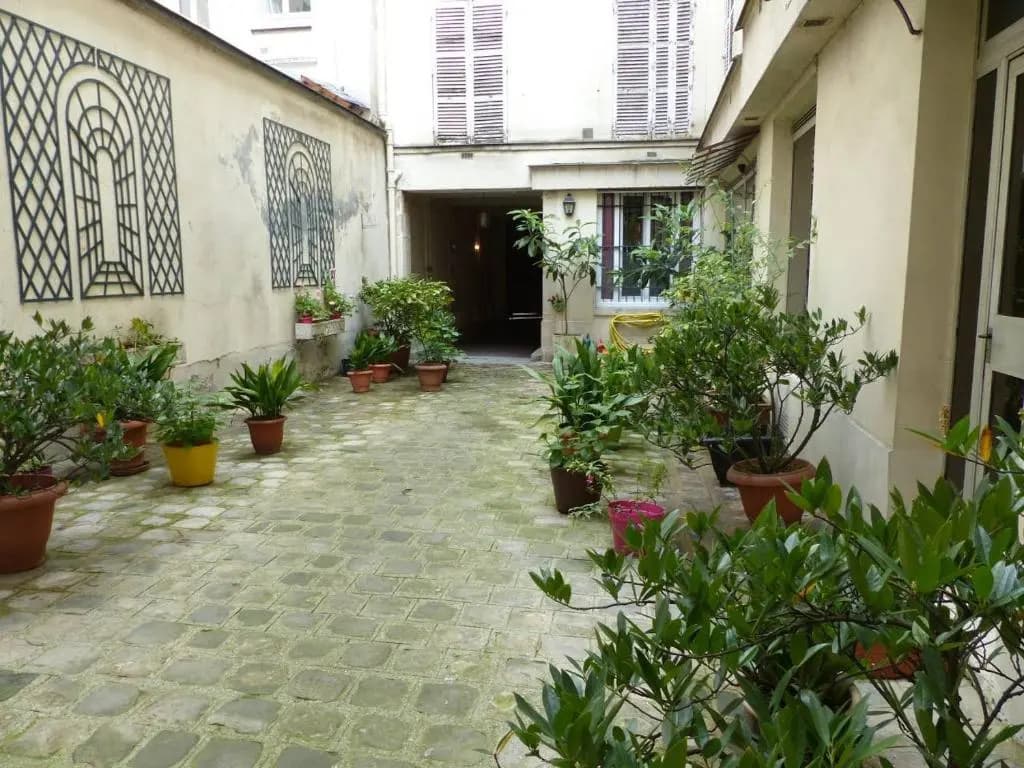 Nice 1 Br of 26m2 - Lively Area - main photo