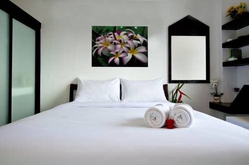 White Resort - photo 8