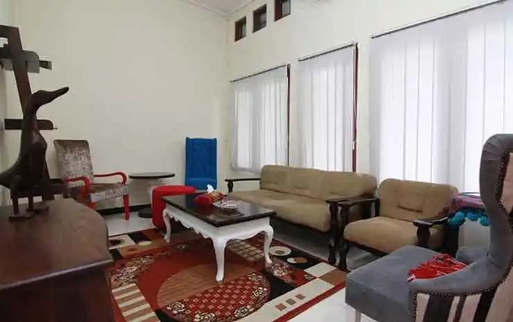 Kemang Place near Lippo Mall Kemang Mitra RedDoorz - photo 8