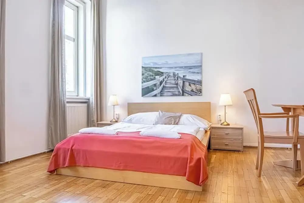 Affordable 2BR Apt Long Stay Stadthalle - photo 4