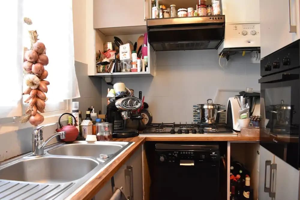 Charming 1 Bedroom Apartment in St Germain - photo 5