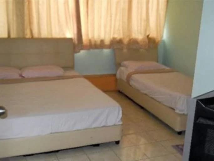 Jes Hotel - photo 2