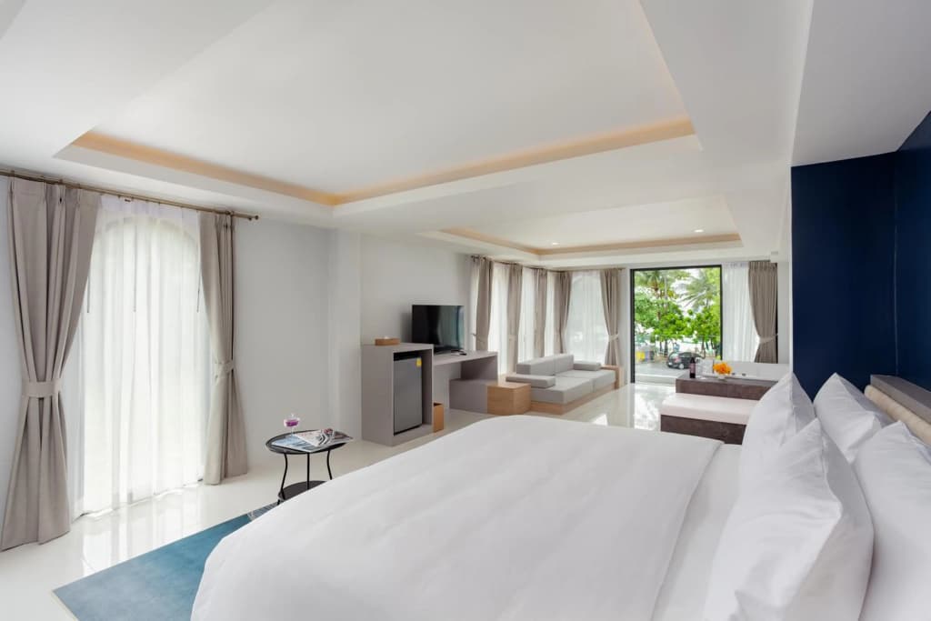 Anona Beachfront Phuket Resort - photo 2