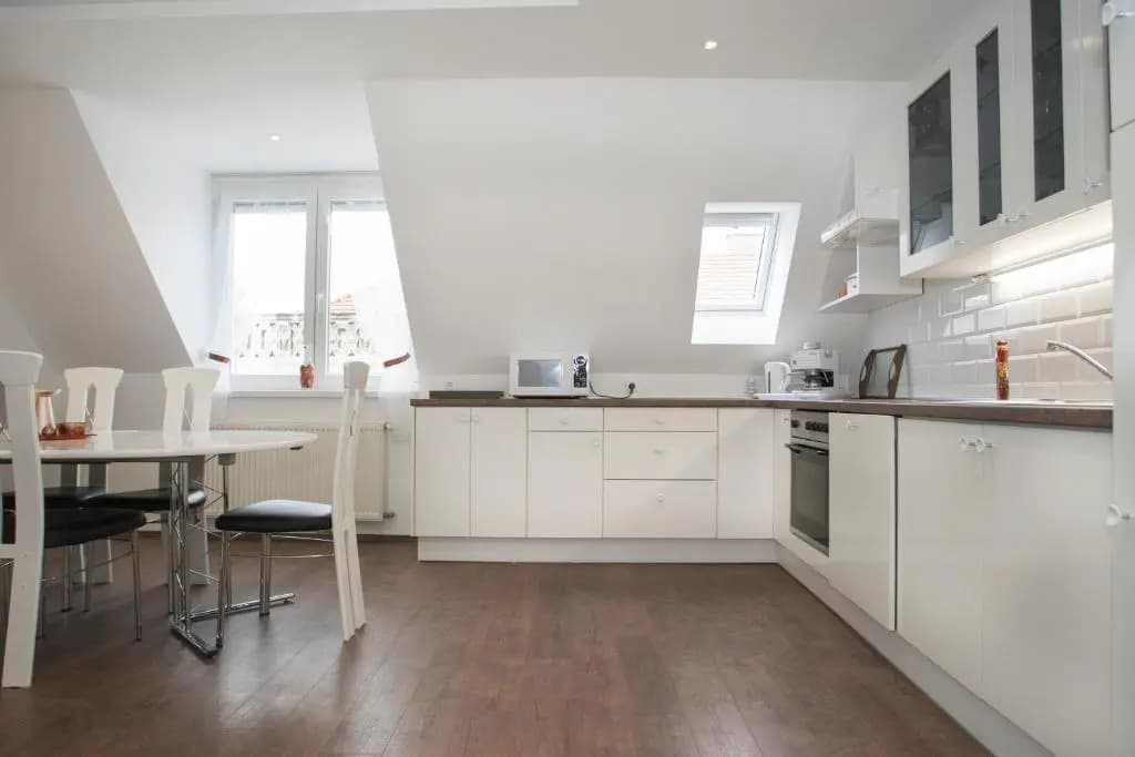Riverside flat with King Castle view - photo 11
