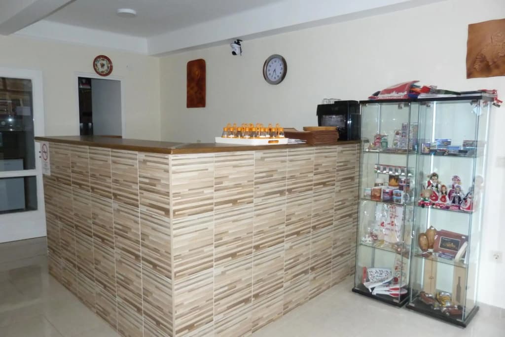 Center Hostel And Guest House - photo 9