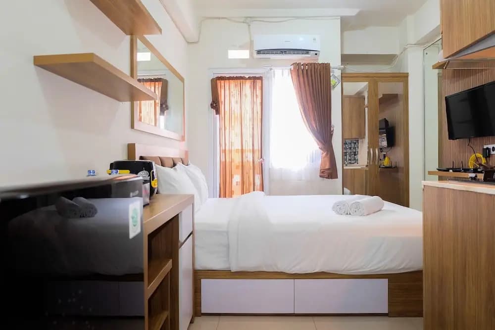 Studio near Shopping Mall at Green Pramuka City Apartment - photo 5
