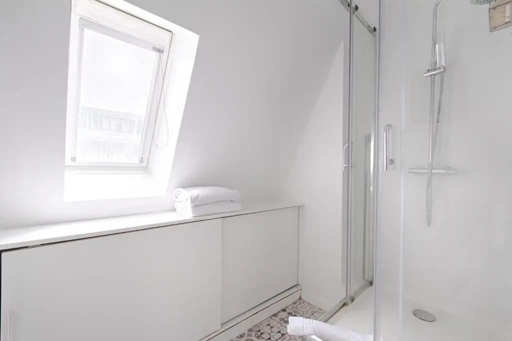 Appartement Cosy proche Saint-Lazare - 6P - photo 8
