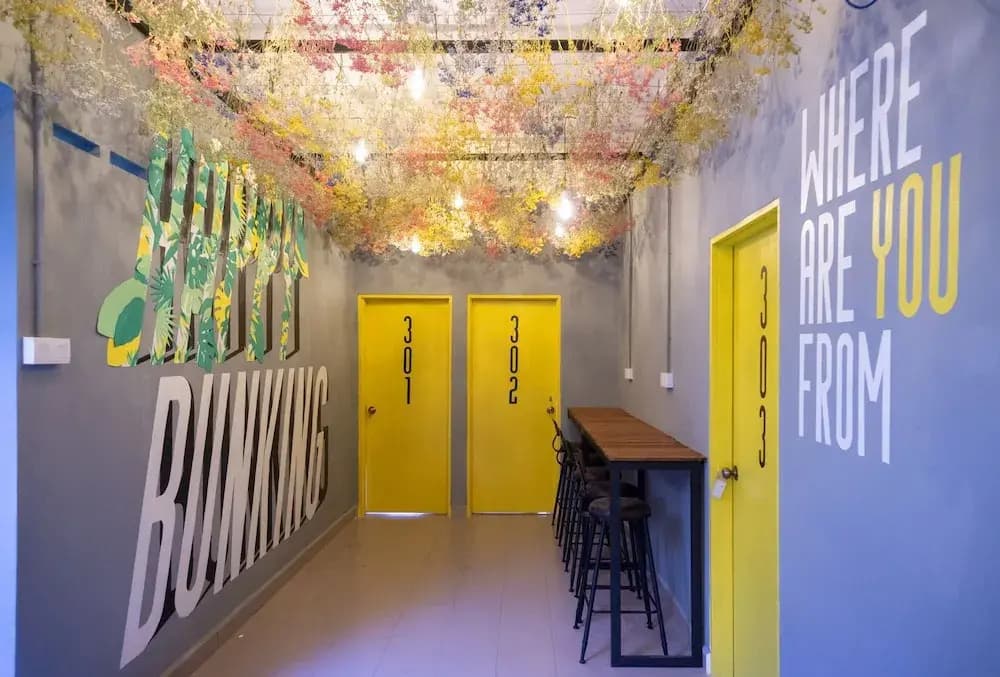 Traveller Bunker Hostel 1 - photo 9