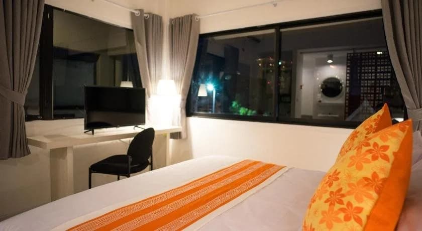 202 Hotel & Restaurant - photo 5