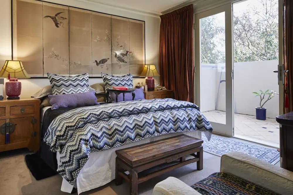 Eclectic 2 Bed & 2 Bath in Armadale with Parking - photo 5