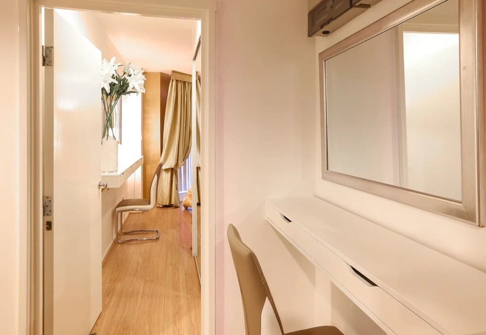Point West Apartments - photo 4