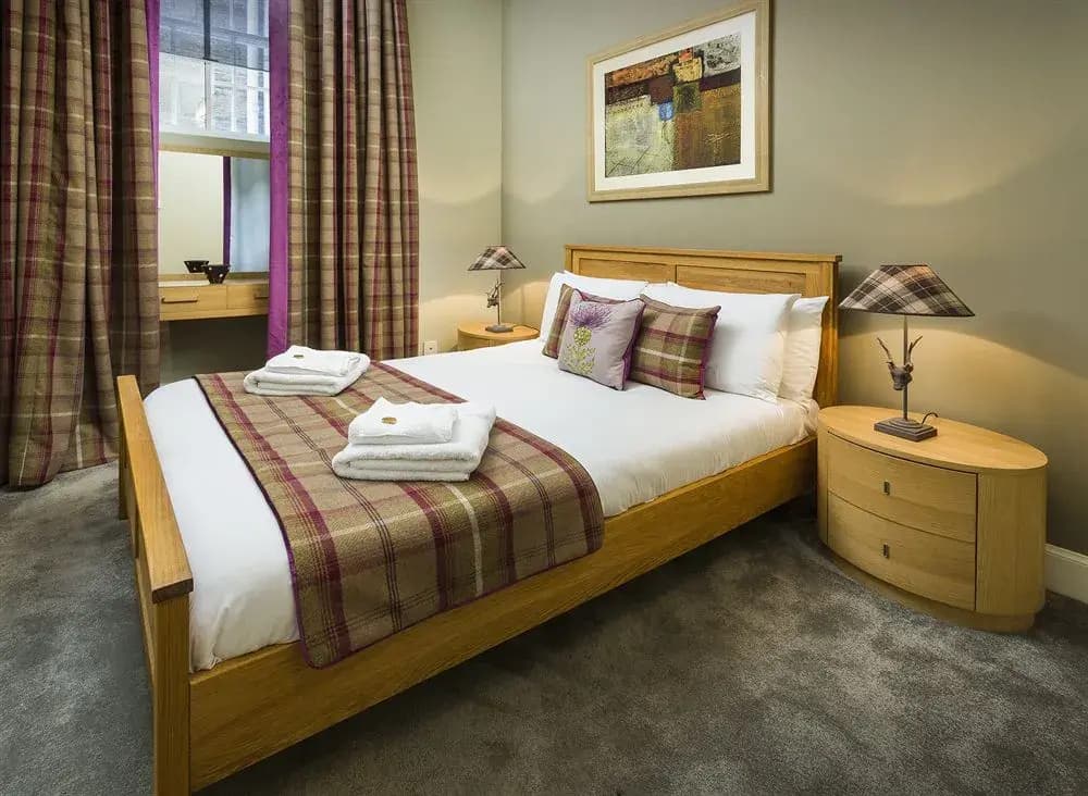 Nicolson Apartments - photo 3