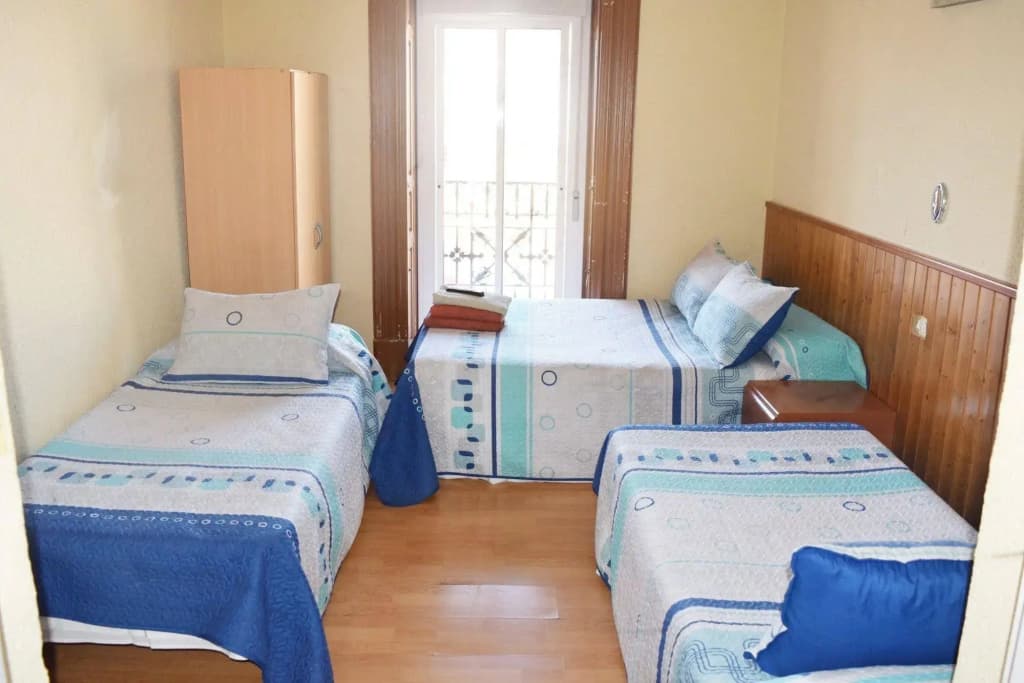Hostal Numancia - photo 9
