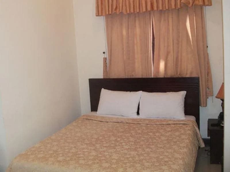 Y Van Hotel - photo 14