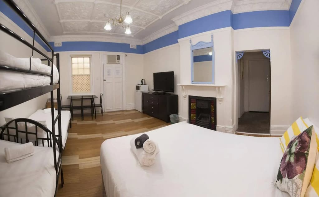 Manly Waves Hotel - photo 14